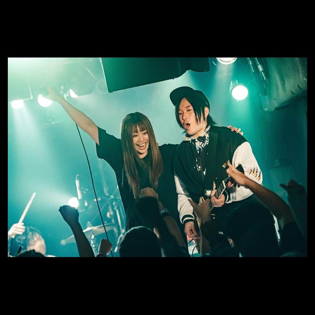 MOSHIMOさんのインスタグラム写真 - (MOSHIMOInstagram)「. 2023.11.20 「モシパカセゾン」 music zoo KOBE 太陽と虎  photo by @teru_ttm」11月30日 12時51分 - moshimo_band
