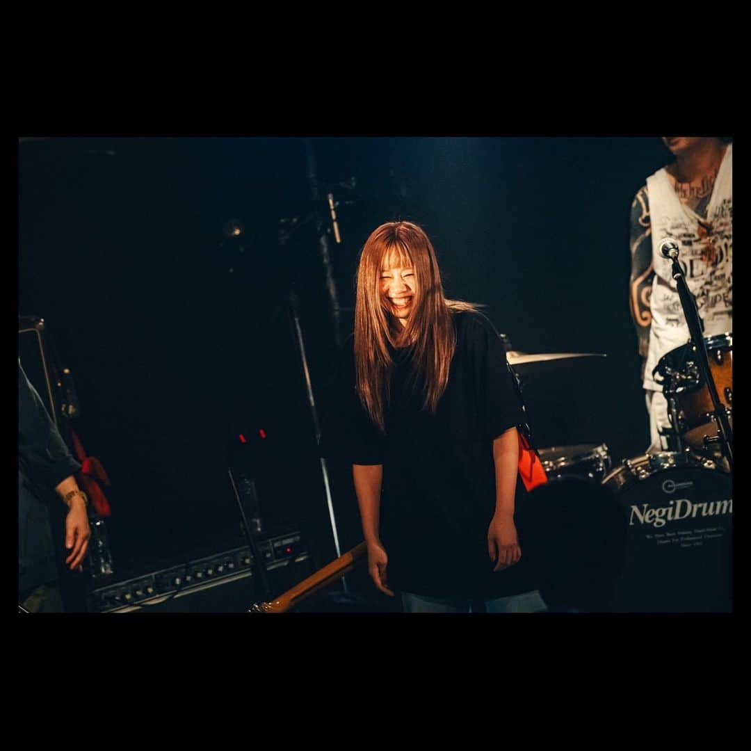 MOSHIMOさんのインスタグラム写真 - (MOSHIMOInstagram)「. 2023.11.20 「モシパカセゾン」 music zoo KOBE 太陽と虎  photo by @teru_ttm」11月30日 12時51分 - moshimo_band