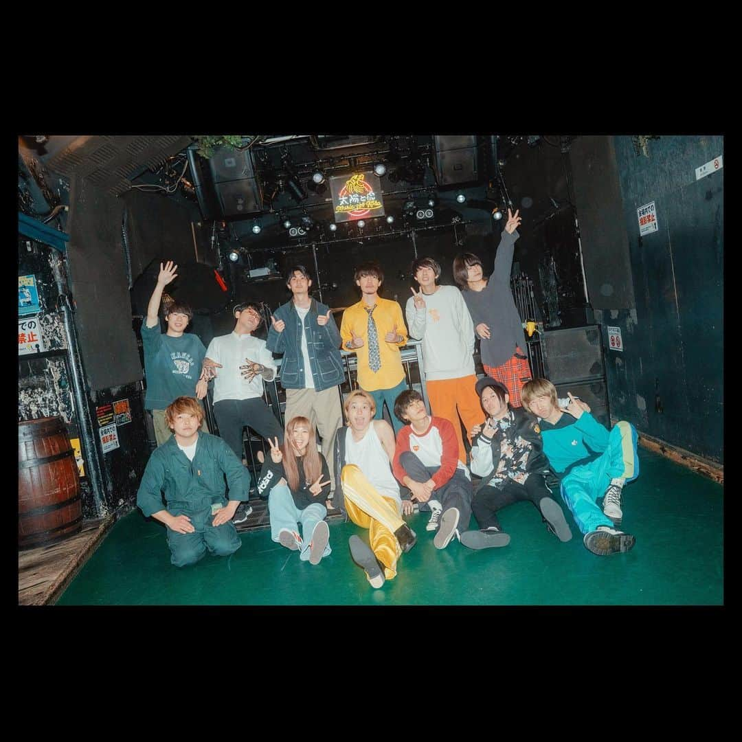 MOSHIMOのインスタグラム：「. 2023.11.20 「モシパカセゾン」 music zoo KOBE 太陽と虎  photo by @teru_ttm」