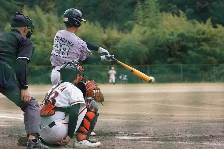 岡友美さんのインスタグラム写真 - (岡友美Instagram)「卒団式の思い出⚾️ 最強のメンバーでした👏 お別れ会も楽しみ☺️  来春、高校に入ったら父兄は写真も動画もNGらしいのでもうこんなカッコいい写真も撮れないなー。 #住吉ボーイズ39期 #ボーイズリーグ」11月30日 13時10分 - okatomo38