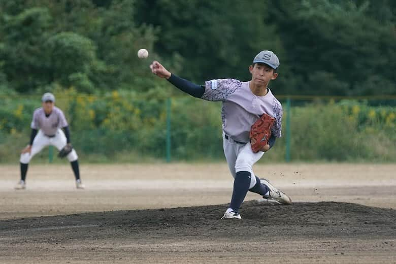 岡友美さんのインスタグラム写真 - (岡友美Instagram)「卒団式の思い出⚾️ 最強のメンバーでした👏 お別れ会も楽しみ☺️  来春、高校に入ったら父兄は写真も動画もNGらしいのでもうこんなカッコいい写真も撮れないなー。 #住吉ボーイズ39期 #ボーイズリーグ」11月30日 13時10分 - okatomo38