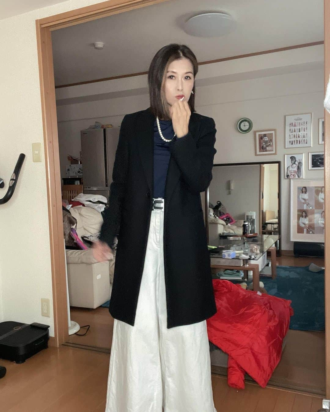 Naoko（なおこ）さんのインスタグラム写真 - (Naoko（なおこ）Instagram)「😖 😣 😣 この1カ月、 1週間、 数日と いろいろなことが ありすぎて😢  ステージや環境が 変わるのを 感じざるを得ない  こんなときこそ 全てプラスに 捉えるようにしている  試練の連続は、なにかの まえぶれ。  あー宝くじあたっちゃうんじゃない？ わたし  まじで  買おうかな  はぁー😩😩😤😤😤  #筋トレ女子 #フィットネス女子#フィットネス#Fitness#筋トレ女子と繋がりたい #筋トレ好き#筋トレ好きと繋がりたい#減量 #くびれ#美ボディ #アラフィフ#アラフィフコーデ#ボディメイク #50代#健康 #熊本 #kumamoto」11月30日 18時36分 - smile_naohibi