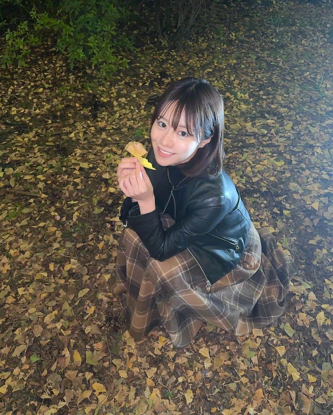 瑠川リナさんのインスタグラム写真 - (瑠川リナInstagram)「11月ももう終わり...🍂 お疲れ様でした💛😉  #昭和記念公園 #Autumn」11月30日 18時43分 - rukarina_insta