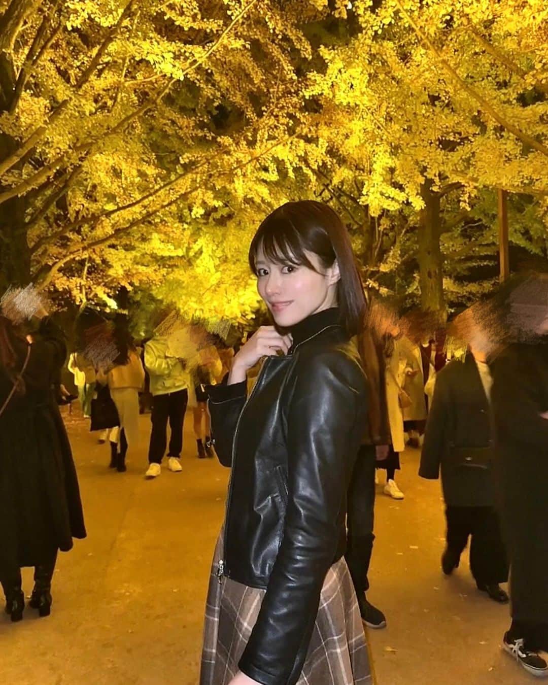 瑠川リナさんのインスタグラム写真 - (瑠川リナInstagram)「11月ももう終わり...🍂 お疲れ様でした💛😉  #昭和記念公園 #Autumn」11月30日 18時43分 - rukarina_insta