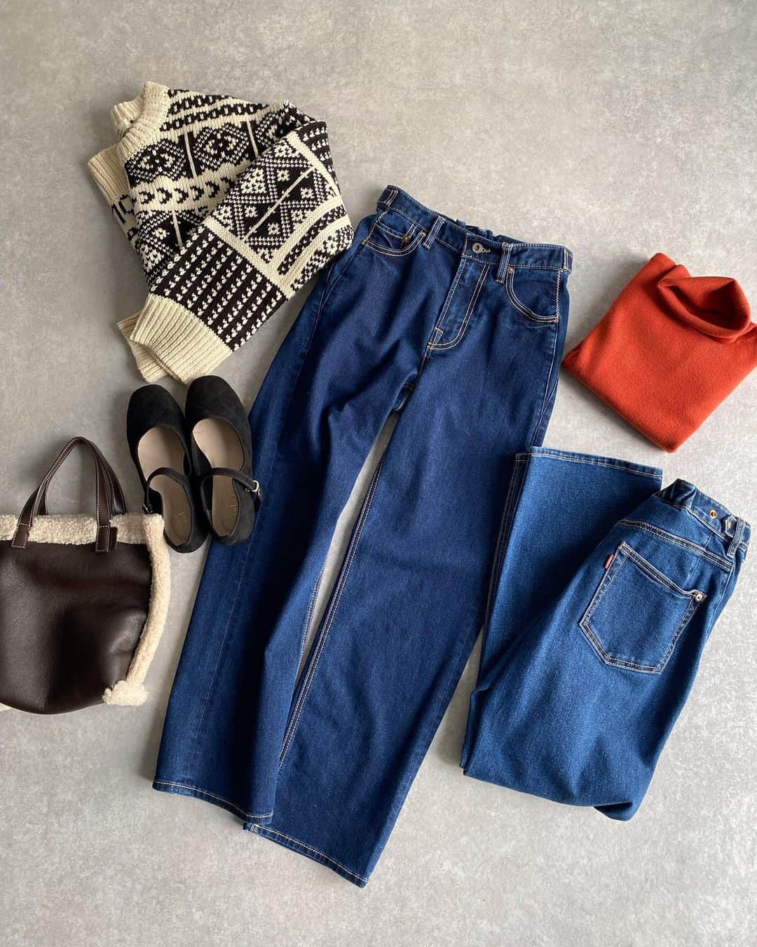 cepoさんのインスタグラム写真 - (cepoInstagram)「NEW ARRIVALS_  冬の大本命デニム！ 【MOIST & WARM DENIM】  ①発熱 ②蓄熱 ③保湿  糸に3つの機能を持たせた 冬に大活躍のデニム👖  パンツ2種類とスカート1種類のご用意です♩  . #cepo #セポ #cepodenim #デニムパンツ #デニムスカート #デニムコーデ #大人カジュアルコーデ #新作コーデ #2023aw #冬服コーデ #着回しアイテム」11月30日 13時27分 - cepo.bluemate