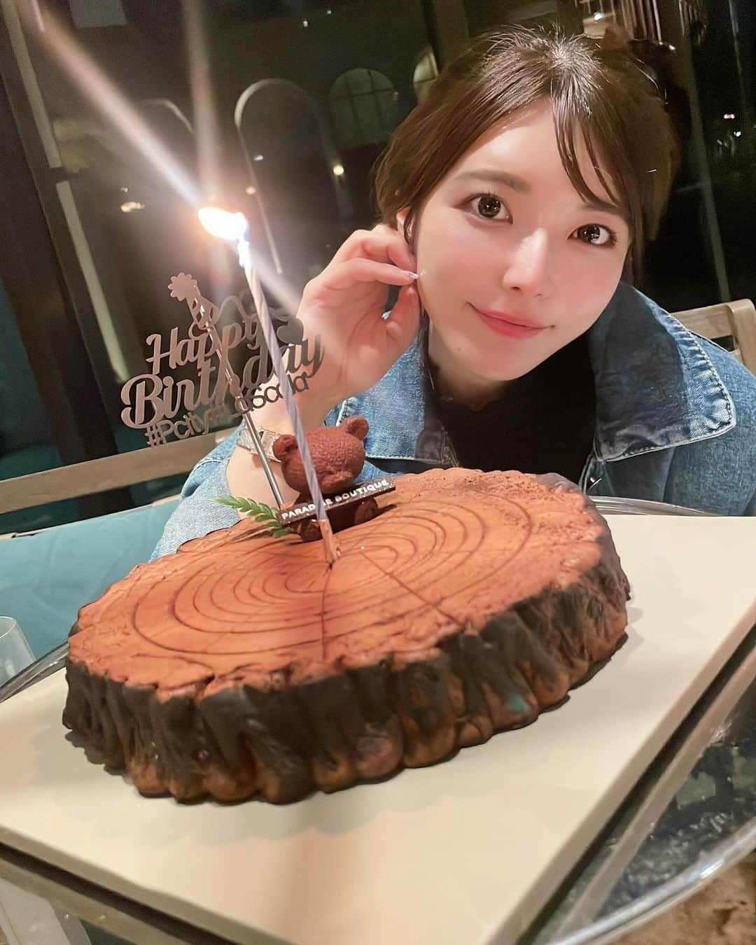 上原亜衣さんのインスタグラム写真 - (上原亜衣Instagram)「お誕生日たくさん ありがとです😉♡ うれちぃ👸✨  他にもケーキとか あるんだけど また載せます♡  31歳楽しみまぁす😊♡」11月30日 13時30分 - ai_uehara_ex