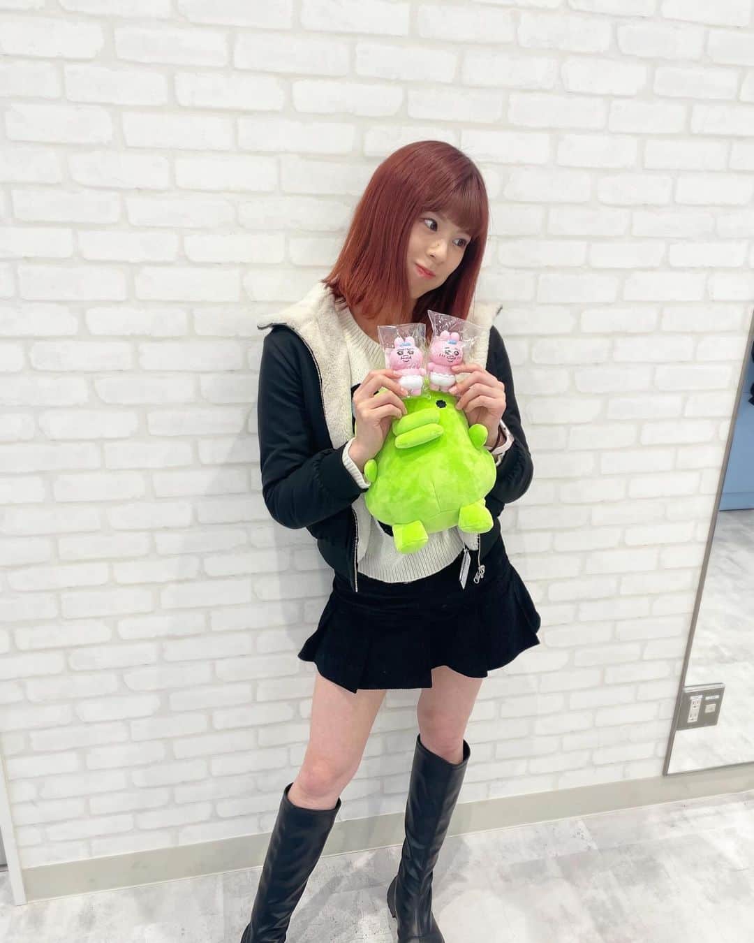 桜花りなさんのインスタグラム写真 - (桜花りなInstagram)「ベビたん👶🏼💓お母さんに見てもらって 久しぶりに大好きなゲームセンター♡ UFOキャッチャーほんっと下手すぎて 店員さんが優しいこの店舗でしか取れないw  #池袋  #gigo  #gigo総本店  #推し活  #たまごっち  #くちぱっち」11月30日 13時40分 - xxyuricornxx