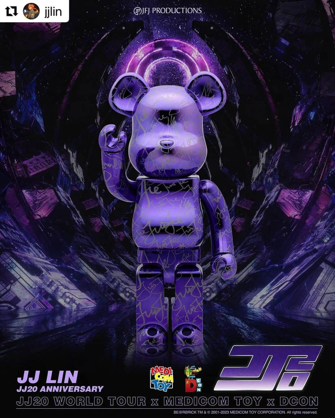 MEDICOM TOYのインスタグラム：「#Repost @jjlin with @use.repost ・・・ JJ LIN x MEDICOM TOY x DESIGNERCON  To commemorate JJ20, JJ Lin's 20th Anniversary since debut, we are proud to announce the limited edition, “JJ20 BE@RBRICK”!  A collaborative effort between @JJLin, @medicom_toy, and @designercon , the BE@RBRICK features a super reflective chromed purple, significant of JJ’s musical journey and hence the JJ20 World Tour colorway.  The BE@RBRICK is wrapped with high resolution scans from JJ’s original sketchbook more than 20 years ago, where he designed and practiced signing his very first autographs for “JJ Lin”.  Stay tuned for more info!   為紀念JJ林俊傑出道20週年，JFJ Productions與BE@RBRICK及Designer Con 首度攜手合作，推出「JJ20 WORLD TOURxMEDICOM TOYxDCON」三方聯名公仔！  由JJ親自操刀，使用官方應援紫色為基底，將過去JJ準備出道時練習的簽名設計包覆整隻公仔，呼應20年一路走來愈加發光發亮的JJ，極度搶眼的色彩與無規則簽名的手寫溫度，為「JJ20 WORLD TOURxMEDICOM TOYxDCON」三方聯名公仔注入JJ的獨特魅力與活力！  敬請關注所有官方公告！  #RoadtoJJ20 #JJ20 #medicomtoy」