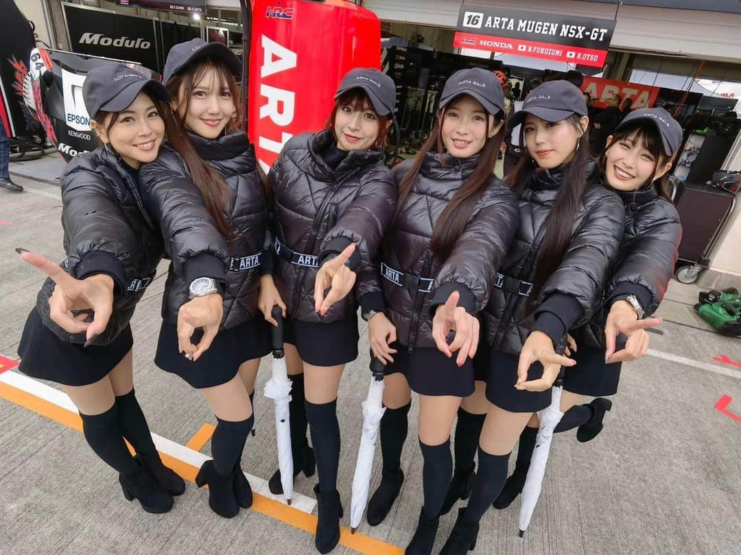 真木しおりさんのインスタグラム写真 - (真木しおりInstagram)「本当に大好きすぎるよお🥺⭐️  #ARTA#ARTAGALS#SUPERGT#AUTOBACS#オートバックス #HONDA#無限 #MUGEN #RQ #레이싱모델　#レースクイーン#racingmodel#supergt #スーパーGT #真木しおり#はらことは #沢すみれ #今井みどり #木村理恵 #藤井マリー」11月30日 20時25分 - maki_shiori_dayo