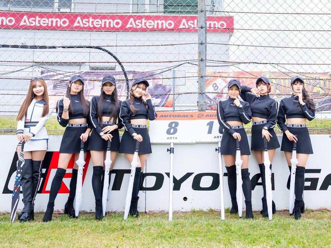 真木しおりさんのインスタグラム写真 - (真木しおりInstagram)「本当に大好きすぎるよお🥺⭐️  #ARTA#ARTAGALS#SUPERGT#AUTOBACS#オートバックス #HONDA#無限 #MUGEN #RQ #레이싱모델　#レースクイーン#racingmodel#supergt #スーパーGT #真木しおり#はらことは #沢すみれ #今井みどり #木村理恵 #藤井マリー」11月30日 20時25分 - maki_shiori_dayo