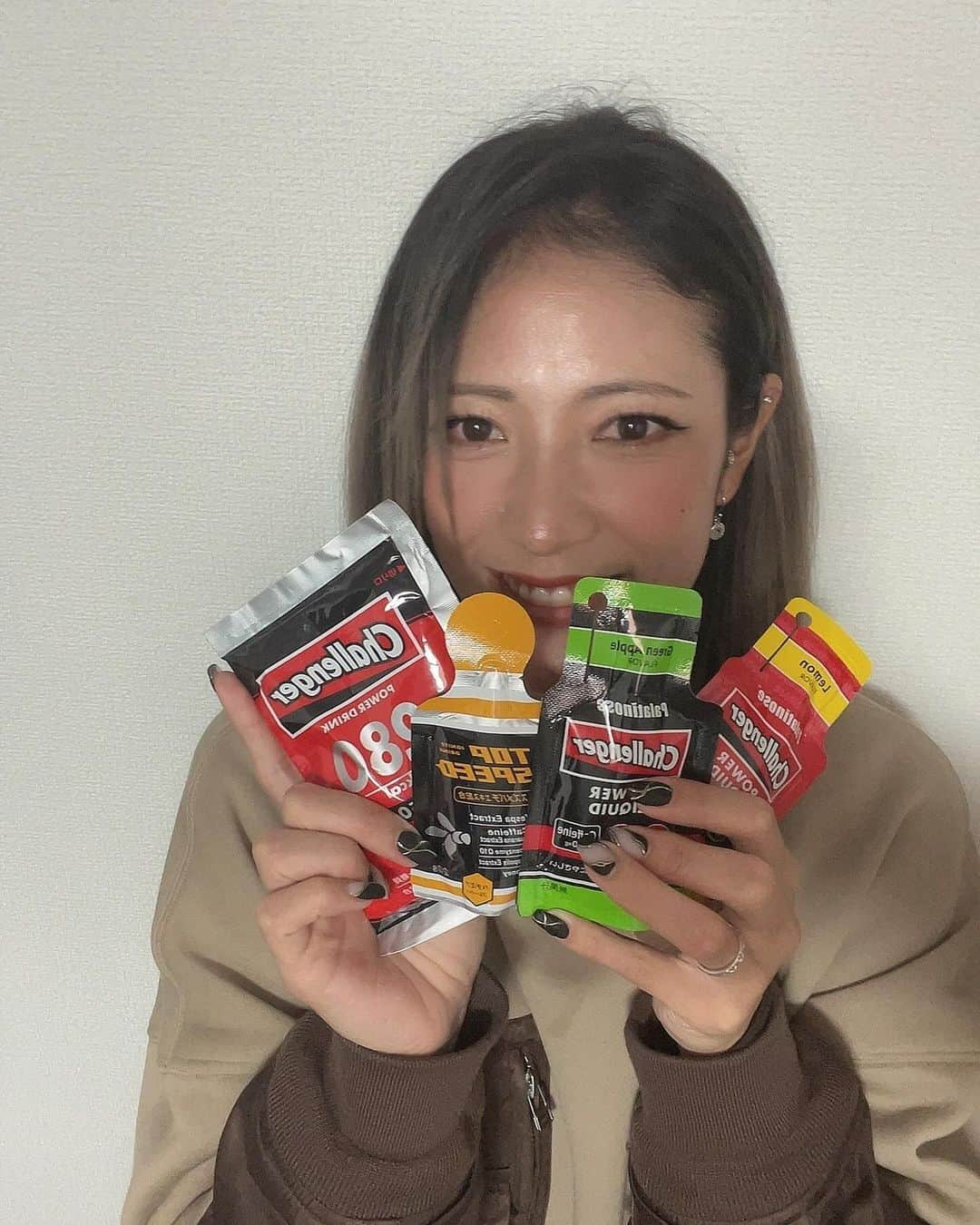 國武愛美さんのインスタグラム写真 - (國武愛美Instagram)「. challenger いつもありがとうございます🐝🫱🏾‍🫲🏽！ . . #challenger #チャレンジャー #パラチノース #パワースポーツ」11月30日 14時28分 - kunitake_aimi