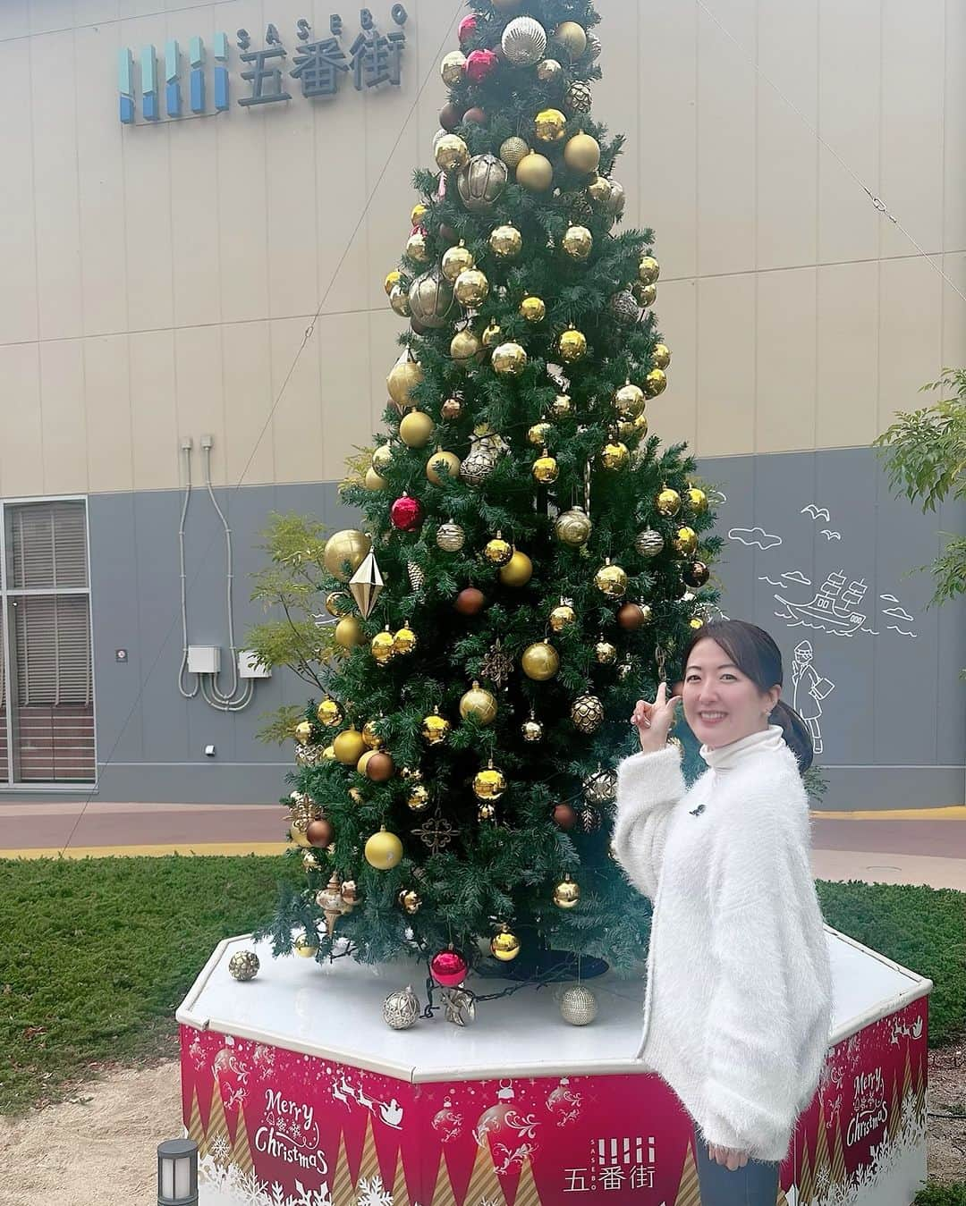 前田真里のインスタグラム：「クリスマスフェスタ開催中の 佐世保五番街に行ってきました🤗♫  #ひるドキ　#長崎 #佐世保五番街」