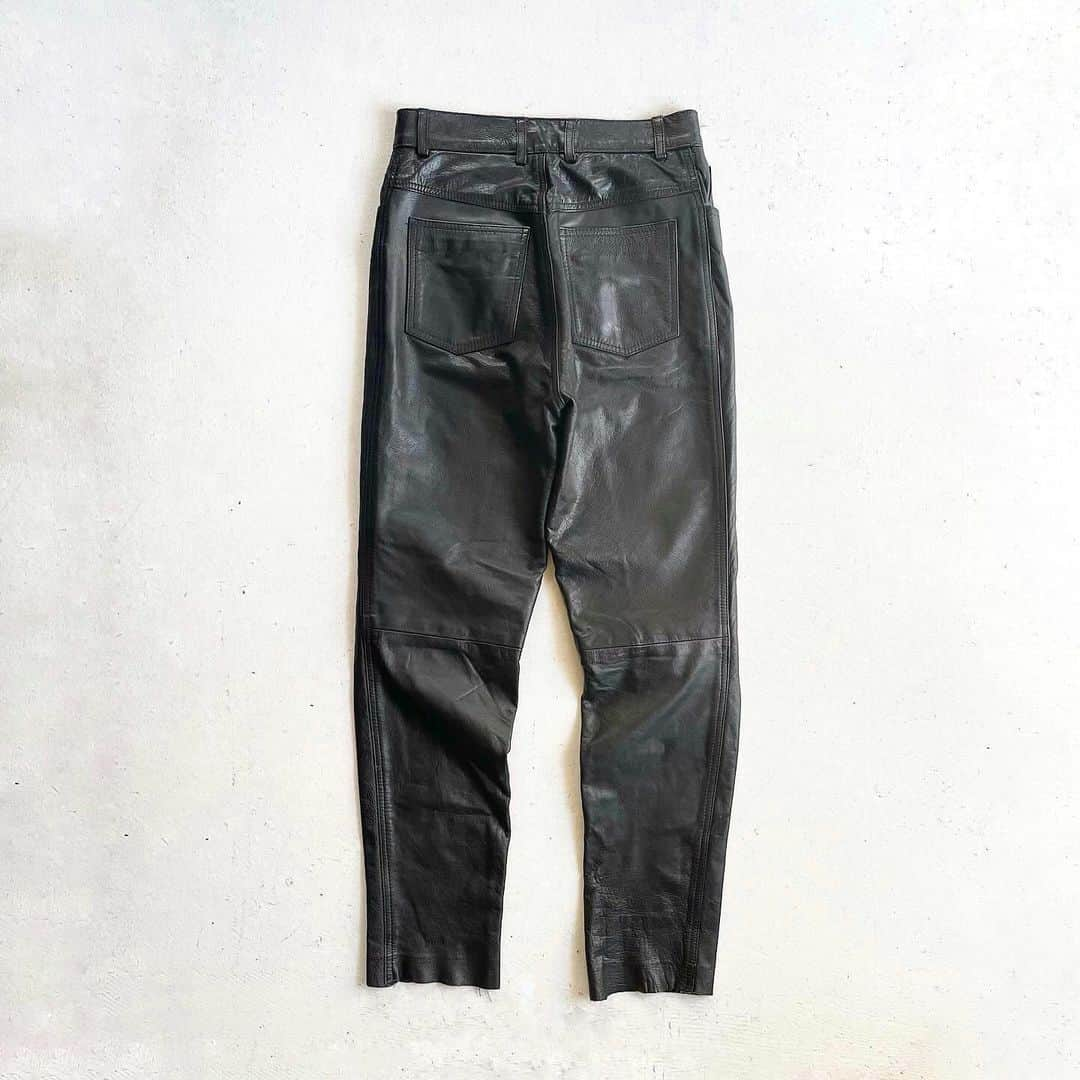 DROP...vintage select shopさんのインスタグラム写真 - (DROP...vintage select shopInstagram)「Vintage Rum Leather  Tapered Pants  通称レザパン。 柔らかくて動きやすいラムレザーにかぎります。  W28×L28程度。」11月30日 15時20分 - tokyo_drop