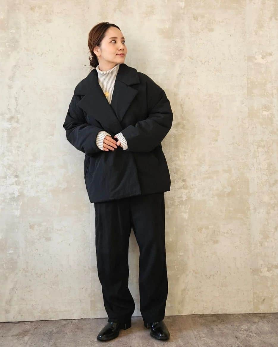 CHIHARUさんのインスタグラム写真 - (CHIHARUInstagram)「軽さ×あたたかさ×デザイン性を兼ね備えた大人中わたコート 。ジャケット着たいけど寒すぎるーって時にちょっとそれっぽくカッコいい感じに着れる😚  #laemuse #大人カジュアル  #大人コーデ ＠laemuse.official」11月30日 15時51分 - 10090725c
