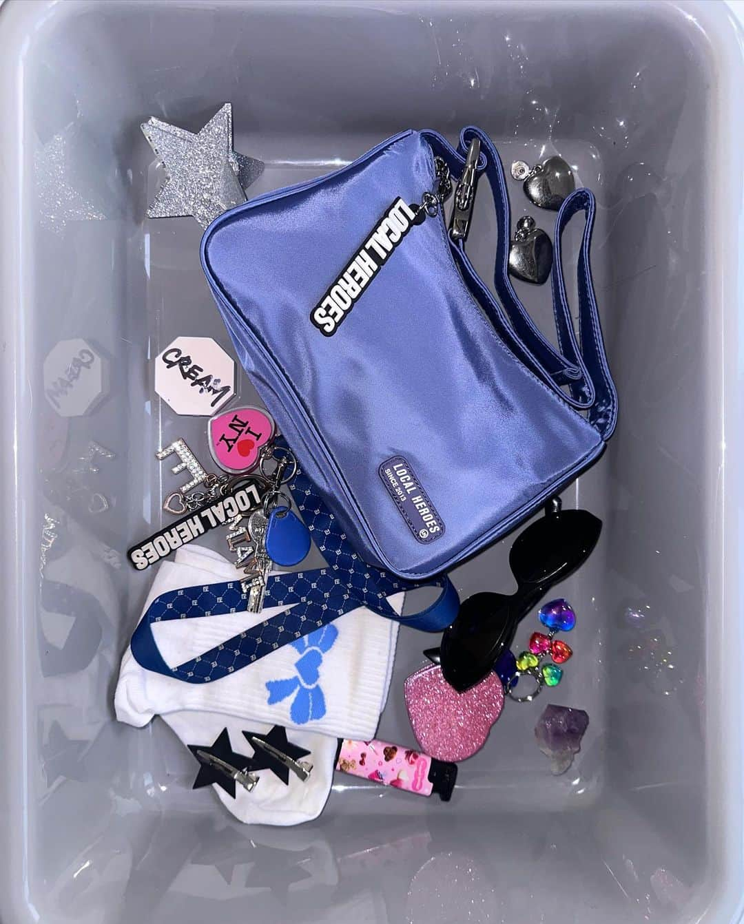 LOCAL HEROESのインスタグラム：「LH BAGS 2.0 just arrived!  Blue: Casual, sporty and cute style all in one, lucky stone and viral blush are the combo she always has. The nicest girl in the group. She always knows when the mercury retrograde is. Golden retriver vibe. 💙🦋☁️🐕🧢🫐」