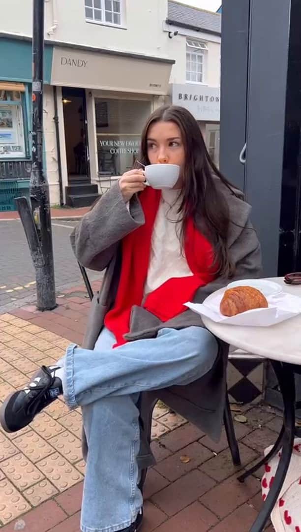 ASOSのインスタグラム：「💡 Spotlight on: Cosycore 🧸 Sweater-weather gals 🧶 @‌bella.hill [she/her] shows us her absolutely perf stylish solutions for a cool coffee date ❄️☕️  🔎 ‘Cold weather’ on ASOS.com」