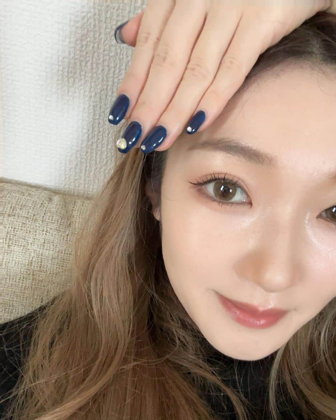 黒田絢子さんのインスタグラム写真 - (黒田絢子Instagram)「ネイビー💅💙🖤  #ネイル #nail #nailart #ジェルネイル #ネイルアート #nails #ネイルデザイン #美甲 #nailstagram #instagood #ネイビーネイル」11月30日 18時50分 - ayakokuroda_official