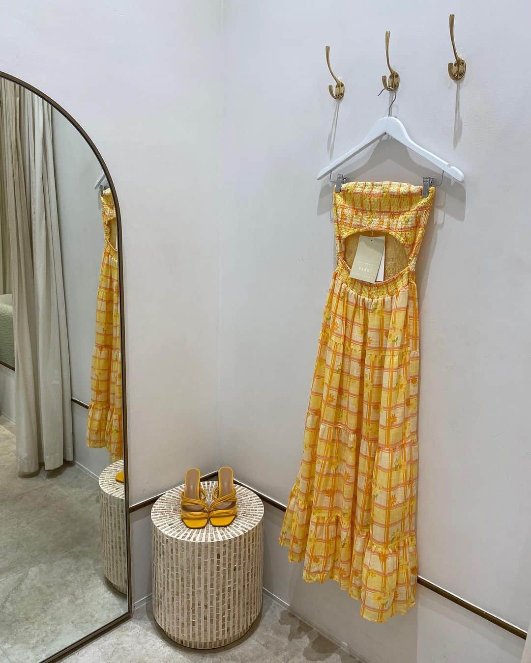 SABO SKIRTのインスタグラム：「The perfect pair - Sav Maxi Dress + Zenyth Heels in Yellow 🌞 #sabo」