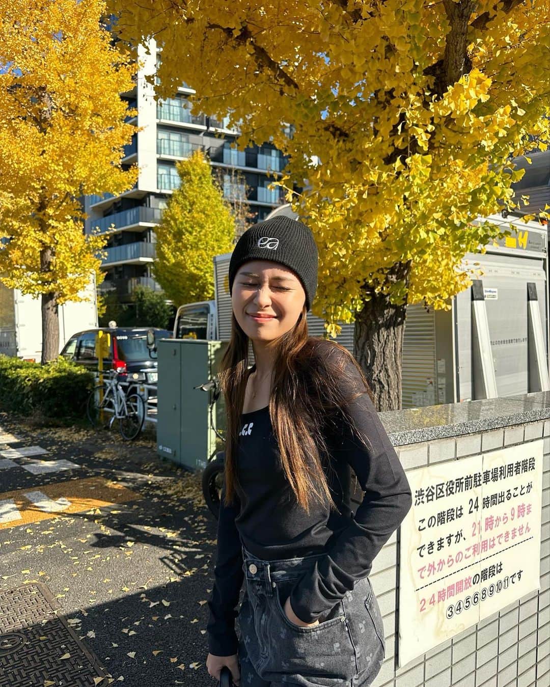 森英奈さんのインスタグラム写真 - (森英奈Instagram)「仕事前に📸  beanie @libjoie × @emma_322  emma ちゃんありがとうございます🩶  #fashion #beanie #libjoie」11月30日 18時54分 - hana_mori18