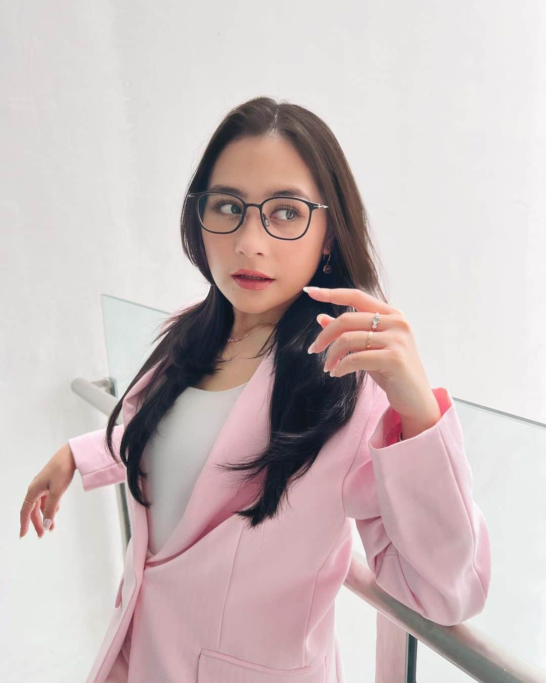 Prilly Latuconsinaさんのインスタグラム写真 - (Prilly LatuconsinaInstagram)「feeling pink today 💗」11月30日 18時59分 - prillylatuconsina96