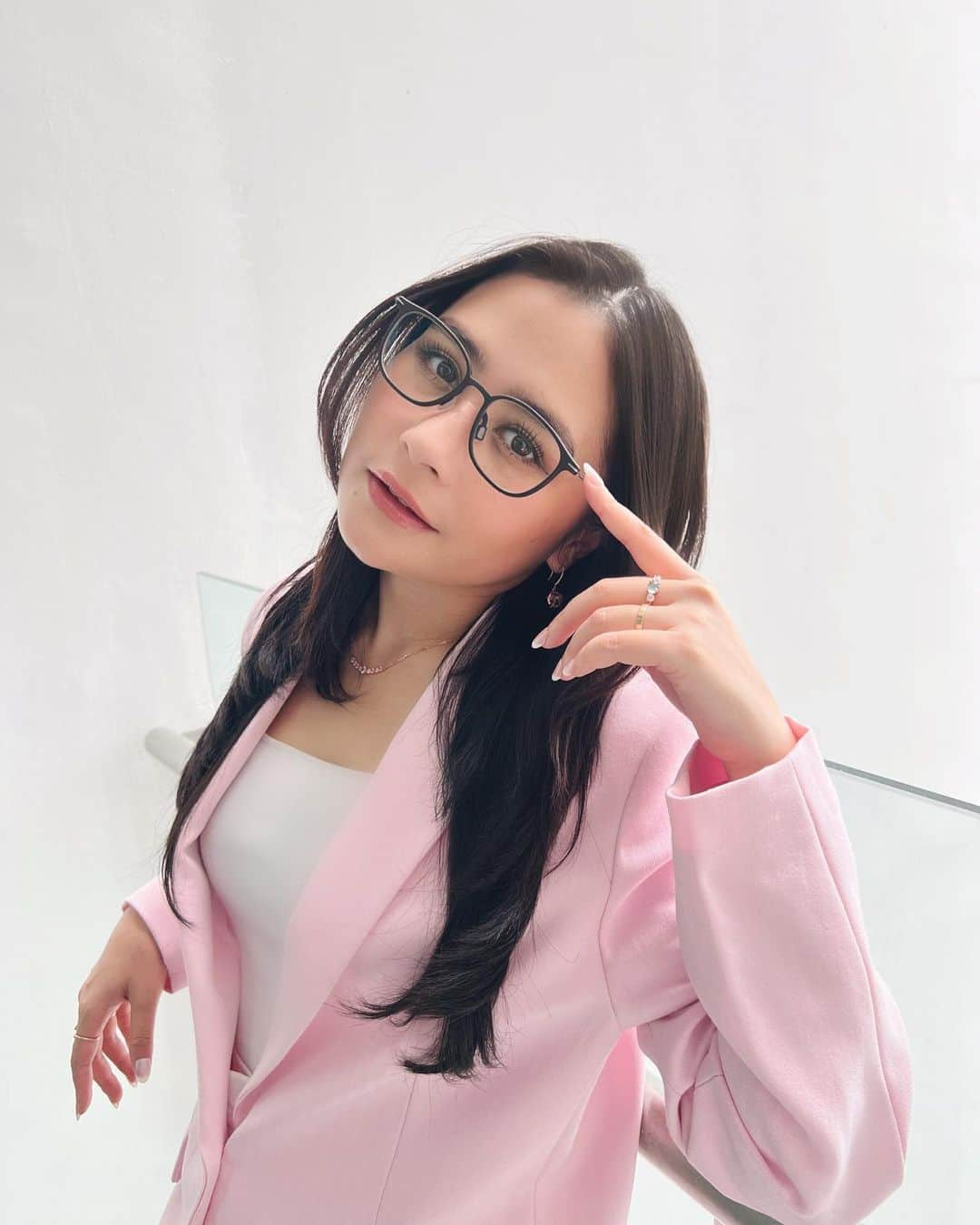 Prilly Latuconsinaさんのインスタグラム写真 - (Prilly LatuconsinaInstagram)「feeling pink today 💗」11月30日 18時59分 - prillylatuconsina96