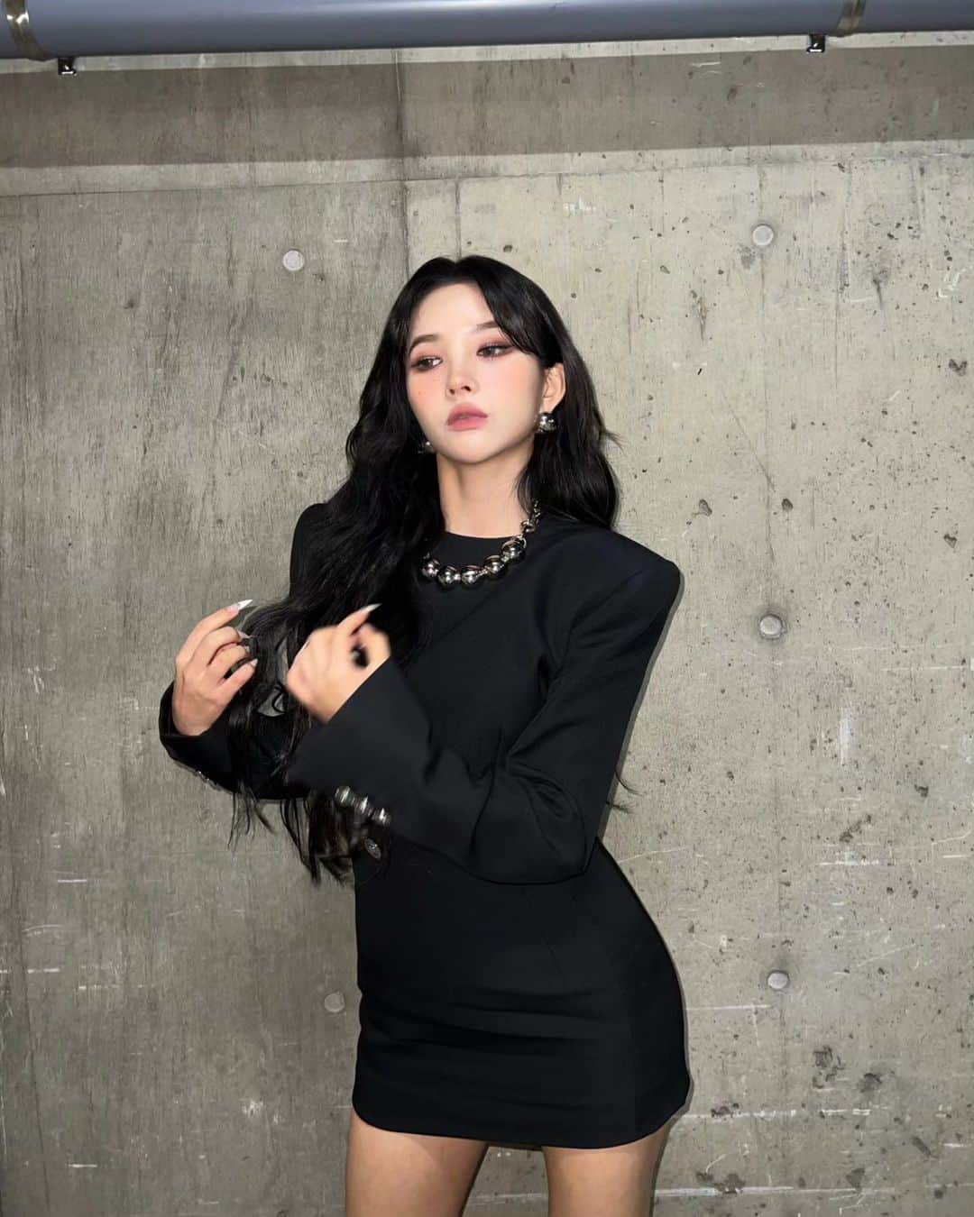 ソヨンのインスタグラム：「네버버💕 네버버 덕에 마마에서 이렇게 좋은 상과 멋진 추억 남길 수 있었어요 너무 고맙고 사랑해요💜」