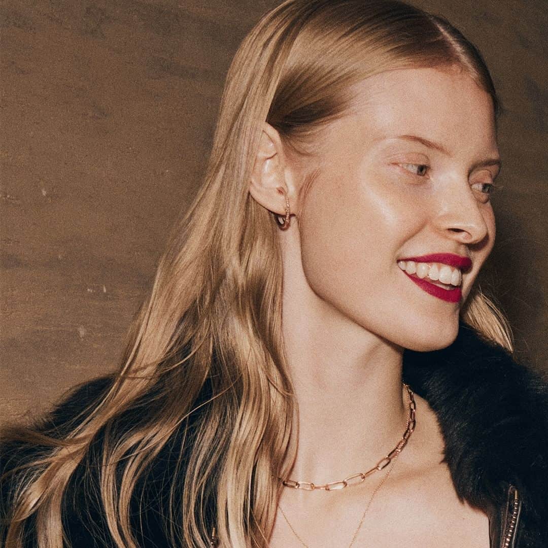 ドゥーズィエムクラスのインスタグラム：「Deuxieme Classe Jewelry Collection  “Cheers!” We have 25 more sleeps till Christmas!🎅🏼  #deuxiemeclasse」