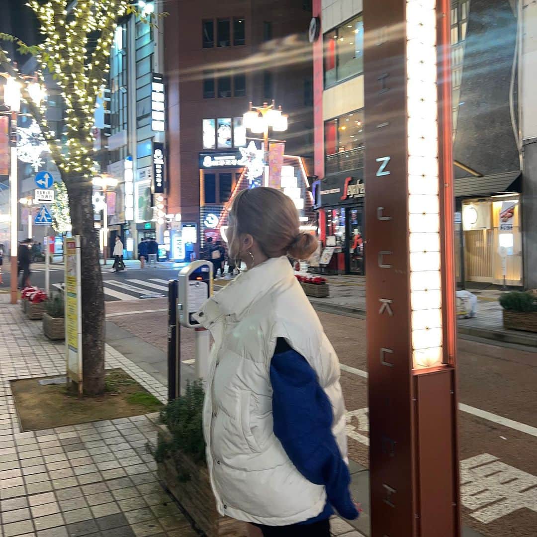 高畑麻優さんのインスタグラム写真 - (高畑麻優Instagram)「#mayus_style_ 🌃🤍  今日で11月もおしまい！🍁 今年も残り１ヶ月だよ早いね〜🥲  今月は自分と改めて向き合い直せて 自分の夢ややりたい事が明確になってきたり  身近で支えてくれている人達や 応援してくれているファンの子達の 大切さや存在の大きさが身に染みた😔🩶 沢山の感謝だな〜と改めて実感して  大好きな人達の為にもっと頑張りたいな！と 改めて思えた自分にとって大事な事を 見つめ直せたとても素敵な月でした。🫶🏻  長くなったけど、いつも沢山の幸せを ありがとうBIG LOVEです！！！！！！！  これからもマユの事よろしくお願い致します🩷」11月30日 19時33分 - 04__m.aa