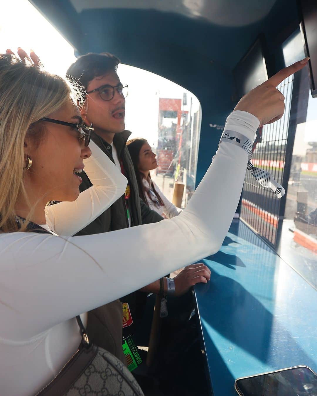 MotoGPさんのインスタグラム写真 - (MotoGPInstagram)「Still can't get over the magical season finale our #MotoGPVIPVillage guests lived in Valencia last weekend! ✨ Caution ⚠️ if you#SwipeLeft ⬅️ you could get a bit jealous 🤩  #ValenciaGP 🏁 #MotoGP #Motorsport #Motorcycle #VIPVillage」11月30日 19時33分 - motogp