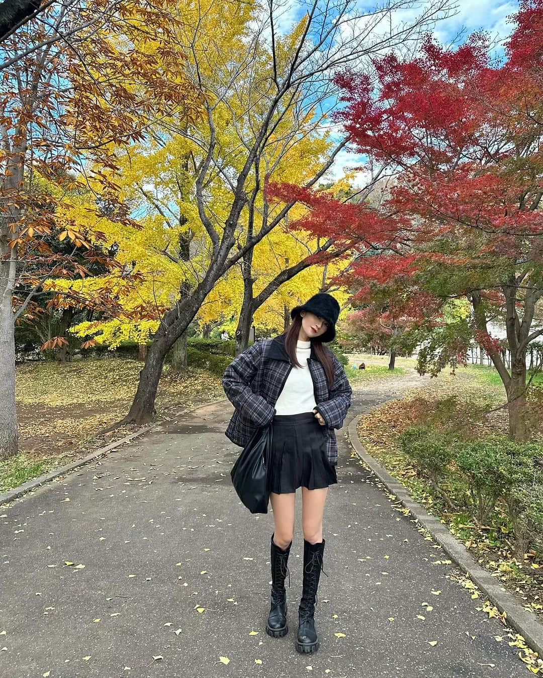 SAYUKAのインスタグラム：「🍁🍂」