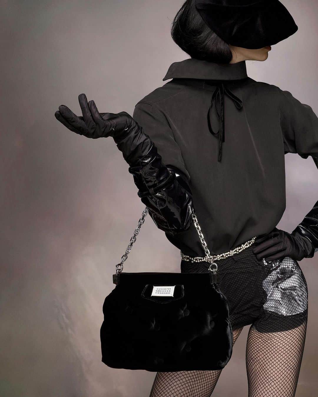 Maison Margielaのインスタグラム：「Interpreted in the finest supple velvet, the newest Glam Slam edition enhances the boudoir-esque quality of the existing design.  Glam Slam Velvet Classique Small #MaisonMargiela ‘Avant-Première’ Spring-Summer 2024」