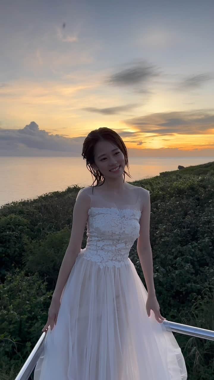 川口葵のインスタグラム：「明日から12月🎄🪅 12月は写真集お渡し会で皆さんにお会いできるので嬉しいです🤤🫶✨  #あおいのすがお。」