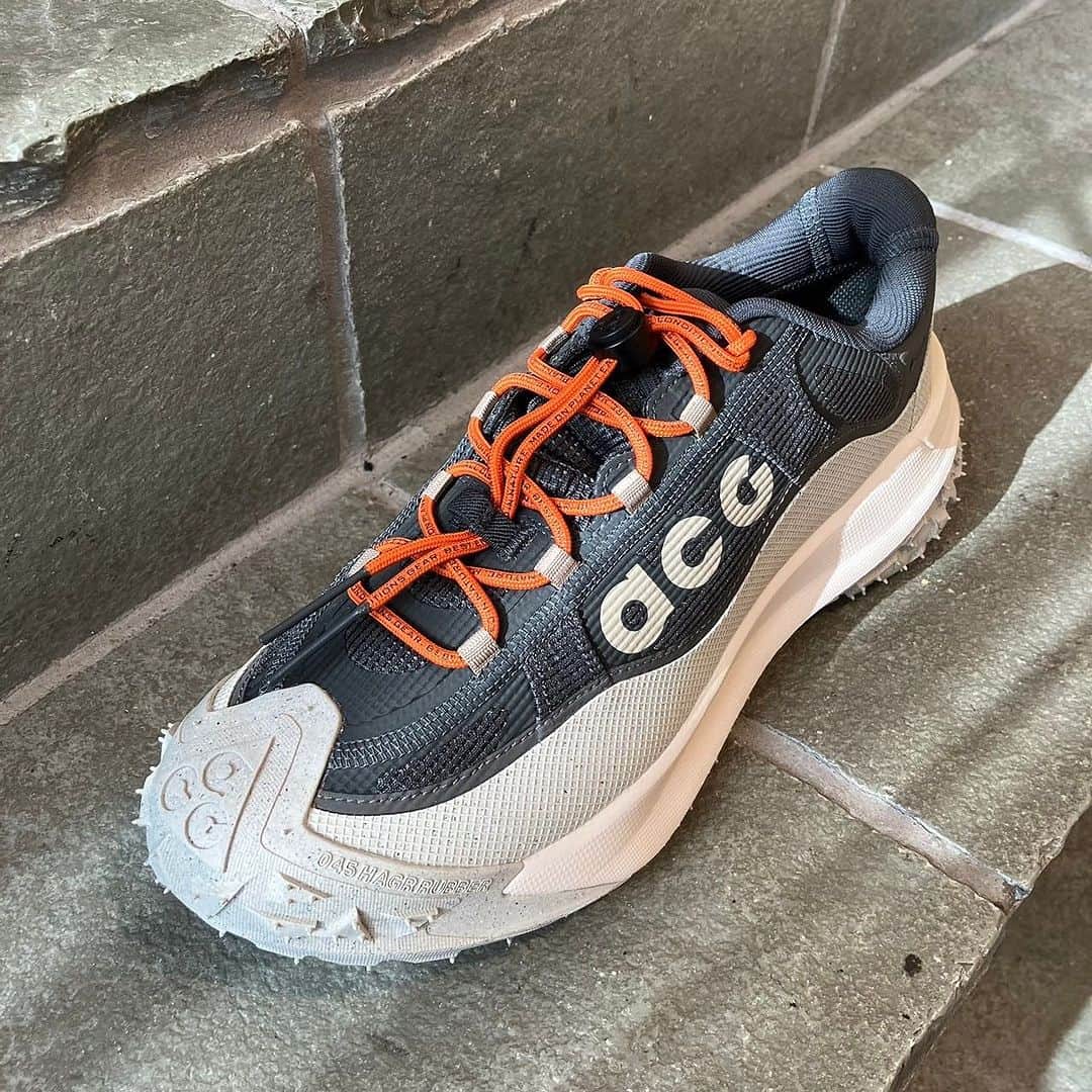 BEAMS JAPANさんのインスタグラム写真 - (BEAMS JAPANInstagram)「＜NIKE＞ Mens ACG MOUNTAIN FLY 2 LOW GTX ¥23,100-(inc.tax) Item No.11-31-1944 BEAMS JAPAN 3F ☎︎03-5368-7317 @beams_japan #nike #beams #beamsjapan #beamsjapan3rd Instagram for New Arrivals Blog for Recommended Items」11月30日 20時15分 - beams_japan