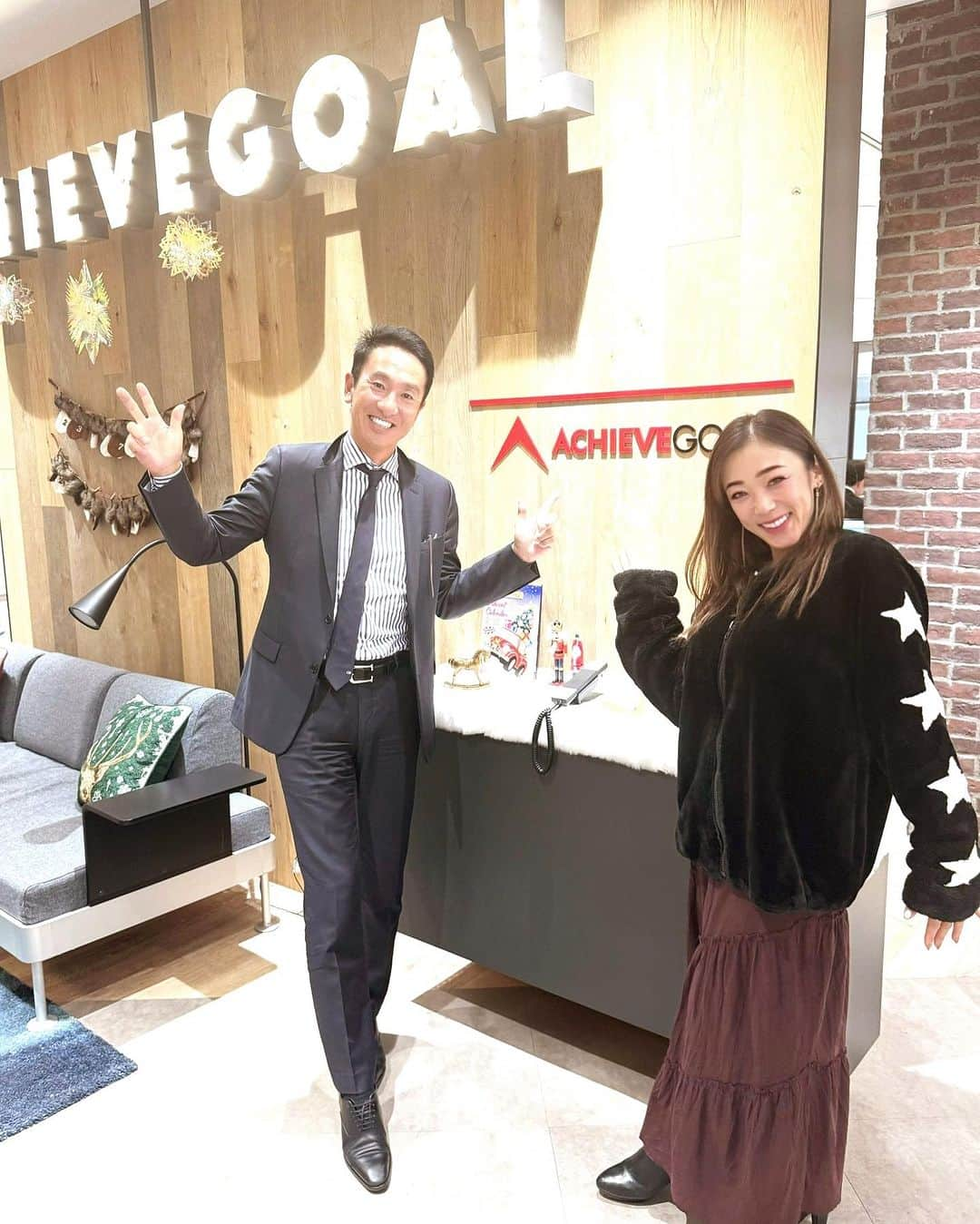 村主章枝のインスタグラム：「Had a great meeting with CEO of Achieve Goal English school ✏️  アチーブゴールさんで打ち合わせしてきました🔥」