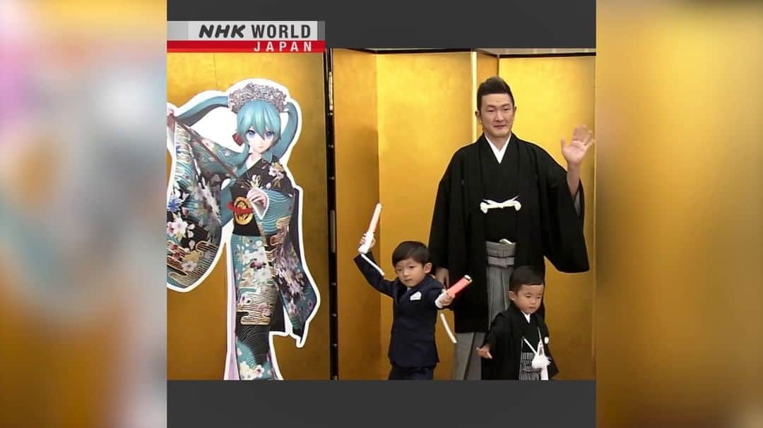 NHK「WORLD-JAPAN」のインスタグラム：「Cutting-edge technology meets traditional kabuki theater in a first for Tokyo’s prestigious Kabukiza theater in Ginza.👏  Virtual idol Hatsune Miku and renowned kabuki actor Nakamura Shido will appear there in a show based on a classical Japanese masterpiece.  Two of Shido-san’s sons will also perform, with his 3-year-old making his Kabuki debut. 👨🏻‍👦🏻‍👦🏻 . . 👉Watch more short clips｜Free On Demand｜News｜Video｜NHK WORLD-JAPAN website.👀 . 👉Tap in Stories/Highlights to get there.👆 . 👉Follow the link in our bio for more on the latest from Japan. . 👉If we’re on your Favorites list you won’t miss a post. . . #初音ミク #hatsunemiku #mikuhatsune #vocaloid #virtualidol #nakamurashido #shidonakamura #中村獅童 #kabuki #歌舞伎 #kabukiza #歌舞伎座 #japanesetheatre #japanesetheater #ginza #tokyo #visitjapan #nhkworldnews #nhkworldjapan #japan」