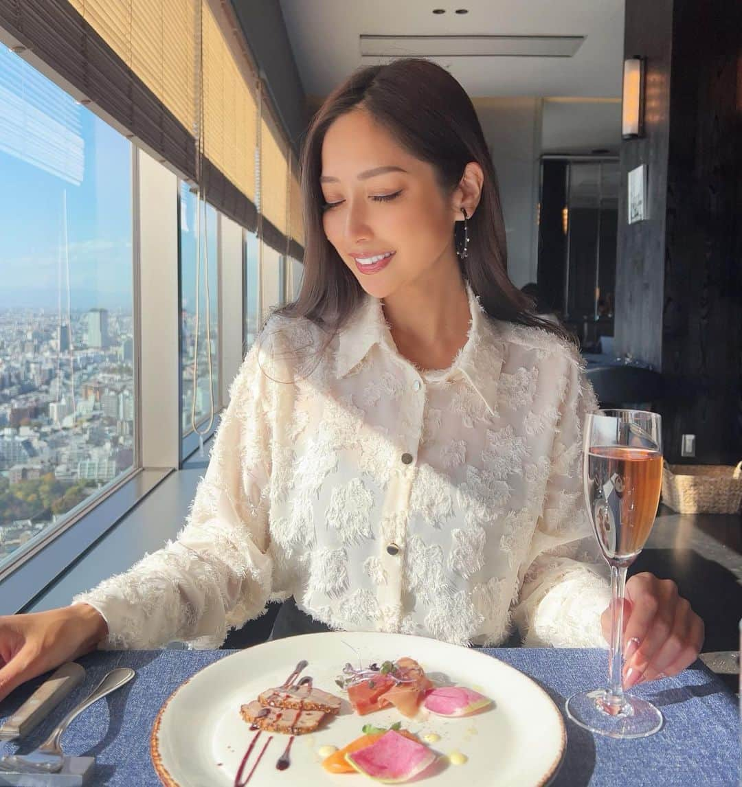 ACOさんのインスタグラム写真 - (ACOInstagram)「Good time with my bestie @ayaconeco_19 ❤️  #birthdaylunch #bff #thankyousomuch #loveu」11月30日 20時26分 - acobikini