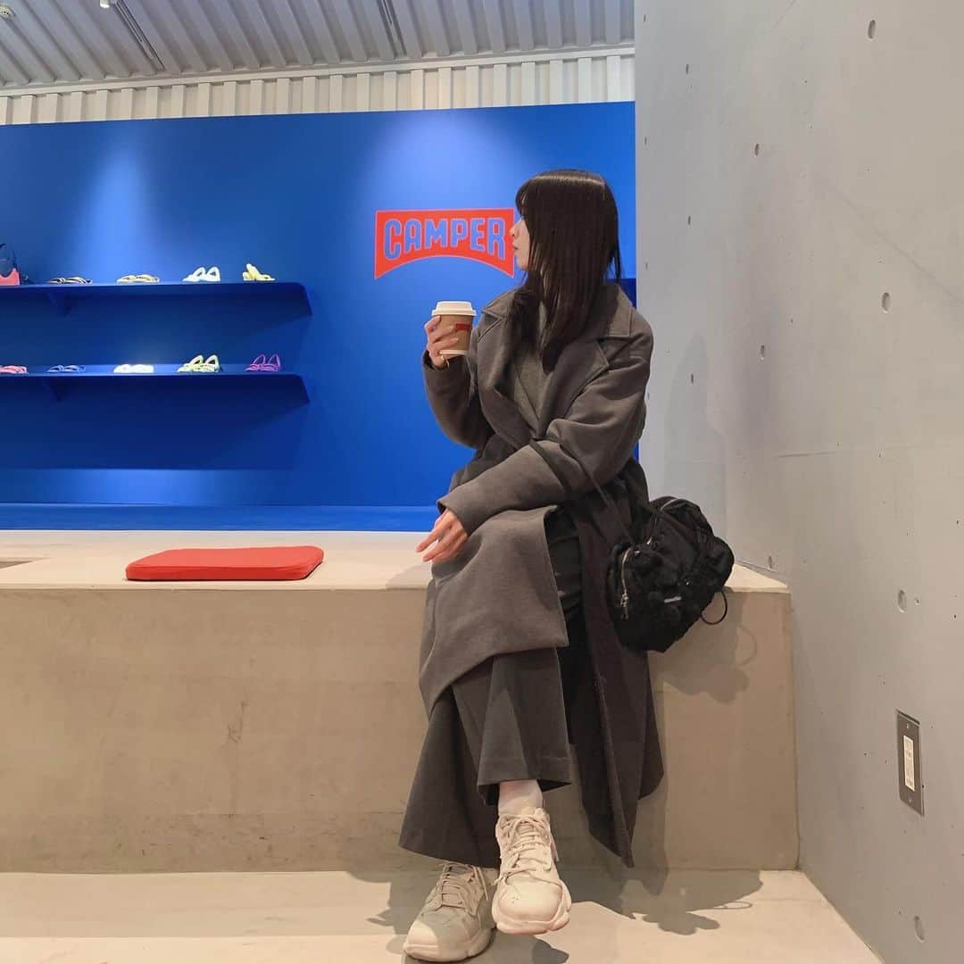 うちだゆうほのインスタグラム：「@camper_japan 2024SS展示会へ👡  来年が楽しみになるサンダルを選びました🤍」