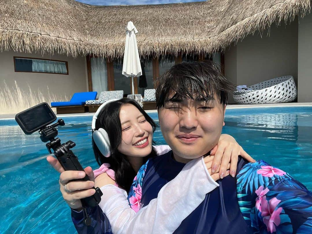 がーどまんさんのインスタグラム写真 - (がーどまんInstagram)「新婚旅行でモルディブに来てます🇲🇻 海とれなちゃんが綺麗すぎる😭 何よりMYがいない日常最高❤️‍🔥」11月30日 20時49分 - gardman556