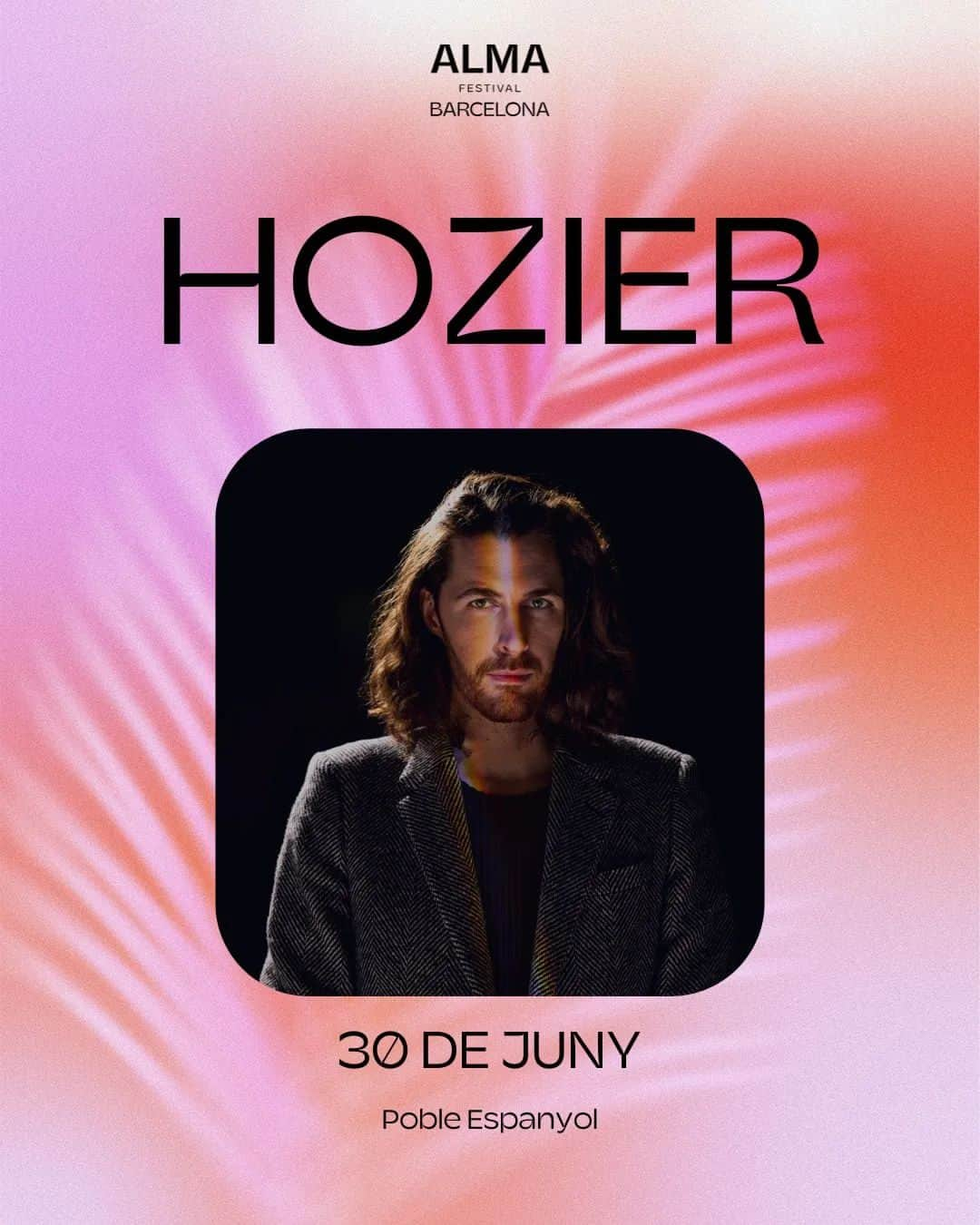 ホージアさんのインスタグラム写真 - (ホージアInstagram)「Barcelona, I can’t wait to be back for @alma_festival 🇪🇸 See you in June! 🖤」11月30日 21時00分 - hozier