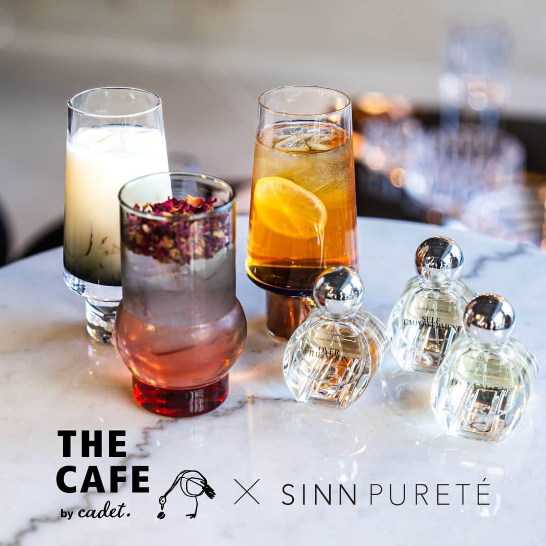 SinnPureté シン ピュルテのインスタグラム：「SINN PURETEと表参道の人気カフェTHE CAFE by cadet.がコラボレーション！ SIGNATURE PERFUME®をイメージしたスペシャルドリンクを期間限定で販売。  SIGNATURE PERFUMEのアトマイザーとそれぞれの香りに呼応するオリジナルドリンクをセットにして発売いたします。 イギリス発の世界的ライフスタイル・ブランド TOM DIXONの上質なデザインで造られた照明やインテリア空間で、没入感溢れる至福な体験を。期間限定セットをぜひお楽しみください。  ＜販売時期＞ ・第1弾　2023年12月1日（金）～ ・第2弾　2024年1月4日（木）～ ・第3弾　2024年2月1日（木）～ ※なくなり次第終了です。 ・販売店舗：東京都港区南青山6-13-1 　IDEALビル1F  TOM DIXON内　THE CAFE by cadet.  ＜提供メニュー＞ シグネチャーパフューム　アトマイザー付きオリジナルドリンクセット  ●第1弾　OVER THE MOON　1,200円（税込） 2023年12月1日（金）～ バニラ香るピーチミルク。華やかに香り立つバニラとピーチのシロップにミルクのまろやかさがマッチ。ネクターのゼリーを忍ばせたフルーティーでほのかに甘い味わいは、月夜の甘い関係性をイメージ。 [セット内容] ・シグネチャーパフューム　OVER THE MOON　オリジナルドリンク ・シグネチャーパフューム　アトマイザー｜OVER THE MOON  ●第２弾　SELF EMPOWERMENT　1,200円（税込） 2024年1月4日（木）～ スパイス香るティーソーダ。爽やかなアールグレイのティーソーダにシナモンシロップやグリーンカルダモンなどのスパイスが香る、シンプルながら個性が際立つ味わい。 [セット内容] ・シグネチャーパフューム　SELF EMPOWERMENT　オリジナルドリンク ・シグネチャーパフューム　アトマイザー｜SELF EMPOWERMENT  ●第３弾　LOVE UNLOCK　1,200円（税込） 2024年2月1日（木）～ ストロベリーとバラのローズソーダ。甘酸っぱいストロベリーに品よく香るバラのシロップをソーダで割り、バラの花びらを浮かせた、深い愛情と愛する人の面影を演出。 [セット内容] ・シグネチャーパフューム　LOVE UNLOCK　オリジナルドリンク ・シグネチャーパフューム　アトマイザー｜LOVE UNLOCK  @thecafe_bycadet   #表参道カフェ #シンピュルテ #sinnpurete #sinnpureté  #シグネチャーパフューム #signatureperfum #トムディクソン #tomdixon」