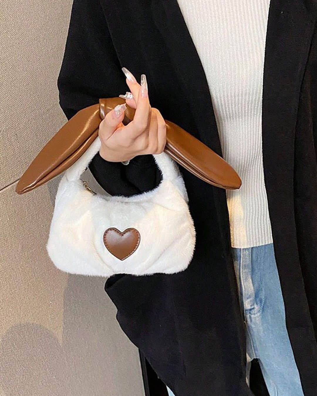 SHEINさんのインスタグラム写真 - (SHEINInstagram)「The difference between a look and a lewk is standout style, and we've got statement pieces in the bag! 👜😉 Which arm candy would sweeten up your ensemble? 👇  🔎 25506013 25224246 25278248 24691794 23410330 26378008 26613286 12725558 25974404  #SHEIN #SHEINforAll #SHEINstyle #fashion #chic」11月30日 21時30分 - sheinofficial