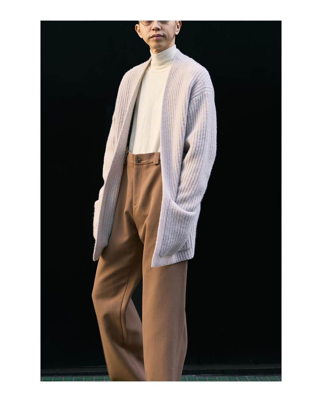 EDIFICEのインスタグラム：「. ÉDIFICE 2023 AUTUMN / WINTER Collection "Royal Cashmere Gown C/D" 　　　　　　　　　　　　　　　　　　　　　　　 　　　　　　　　　　　　　　　　　　　　　　　 上質なカシミヤの糸を贅沢に使用し編み上げたニットシリーズ。  着流しのガウンタイプのカーディガン。 カシミヤ独特の柔らかさ・ぬめり感は素肌で着ても気持ちの良い肌触り。 ゆったりしたサイズ感で、ジャケットやショートブルゾンなどの上に羽織っても素敵です。  着こんでいくうちに風合いが増す、長く愛用していただける最上質なアイテムです。 　　　　　　　　　　　　　　　　　　　　　　　 　　　　　　　　　　　　　　　　　　　　　　　 　　　　　　　　　　　　　　　　　　　　　　　　　　　　　　　　　　　　　　　　　　　　　 　　　　　　　　　　　　　　　　　　　　　　　 "Royal Cashmere Gown C/D" 23080300627040 / ¥63,800 　　　　　　　　　　　　　　　　　　　　　　　 　　　　　　　　　　　　　　　　　　　　　　　 　　　　　　　　　　　　　　　　　　　　　　　 　　　　　　　　　　　　　　　　　　　　　　　 　　　　　　　　　　　　　　　　　　　　　　 　　　　　　　　　　　　　　　　　　　　　　　 #edifice #2023aw #knitstyle」