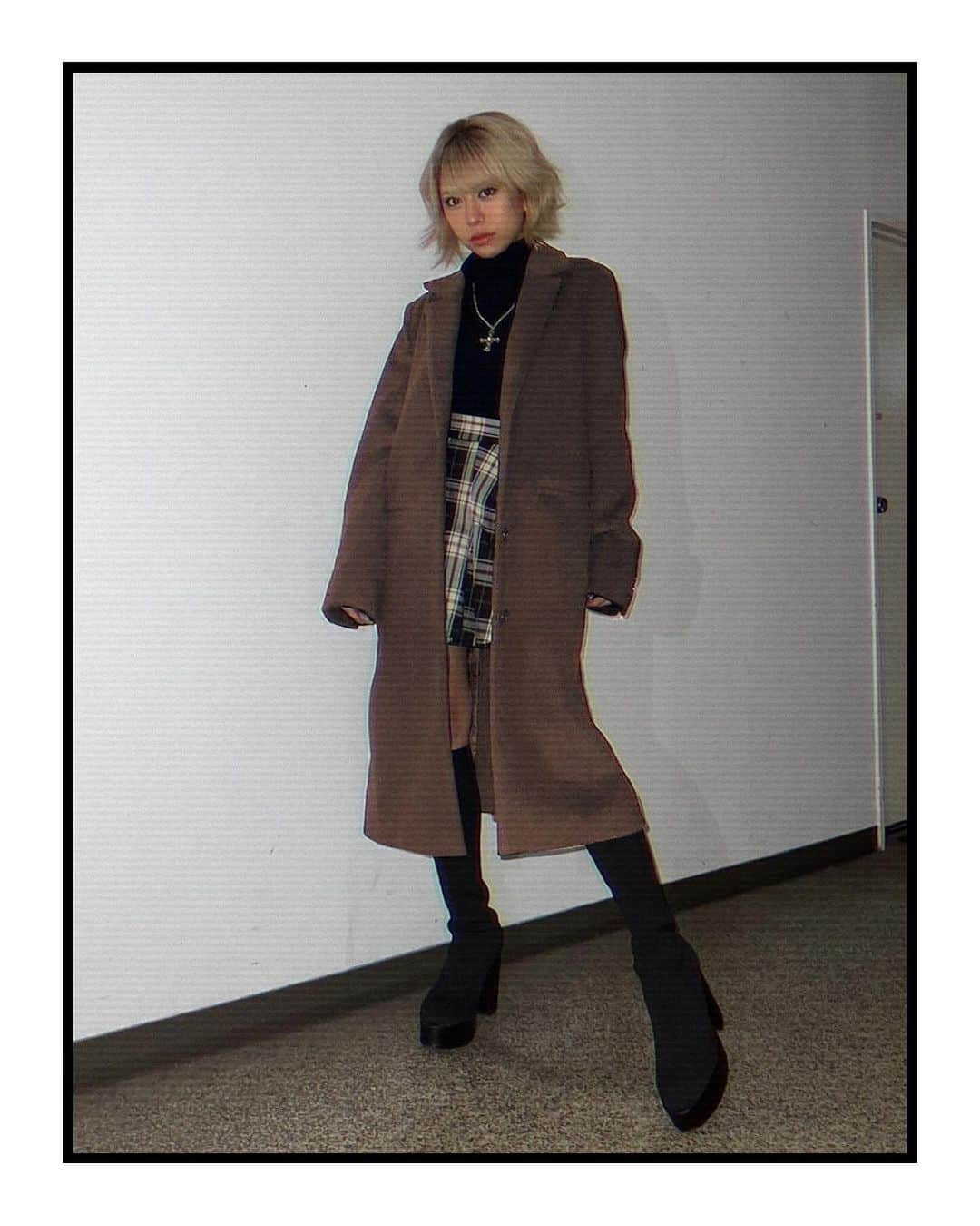 エゴイストさんのインスタグラム写真 - (エゴイストInstagram)「2023 WINTER COLLECTION ・ 𝗖𝗢𝗡𝗧𝗥𝗔𝗦𝗧 ・ DIRECTOR 華 @_hana.87_  ーーーーーーーーーーーーーーーーー  『PREORDER』 ☑️3釦Iラインチェスターコート ¥16,990tax in  BLACK/BEIGE 1.2  ーーーーーーーーーーーーーーーーー ・ ・ #EGOIST #egoist #エゴイスト #エゴ #冬 #冬コーデ #winter #coordinate #contrast」11月30日 21時28分 - egoist_official