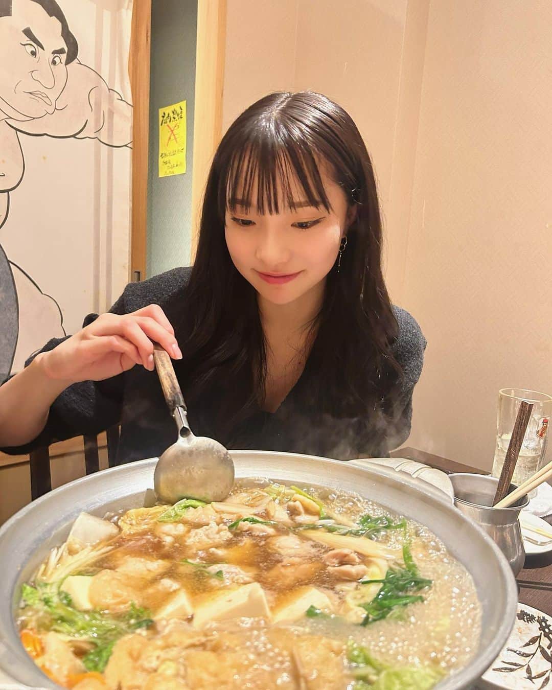 里仲菜月さんのインスタグラム写真 - (里仲菜月Instagram)「ちゃんこ鍋🍲♡」11月30日 21時33分 - natsuki_satonaka