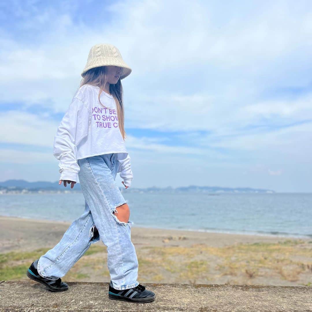 西山美希子のインスタグラム：「海が恋しい🥹今週末はバタバタで東京だぁ😢 #TOIRO #TOIRO.」