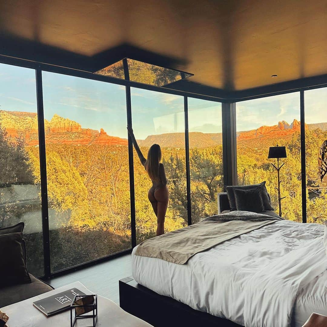 Weronika Bielikさんのインスタグラム写真 - (Weronika BielikInstagram)「Sedona ❤️⛰️」11月30日 21時51分 - veronicabielik