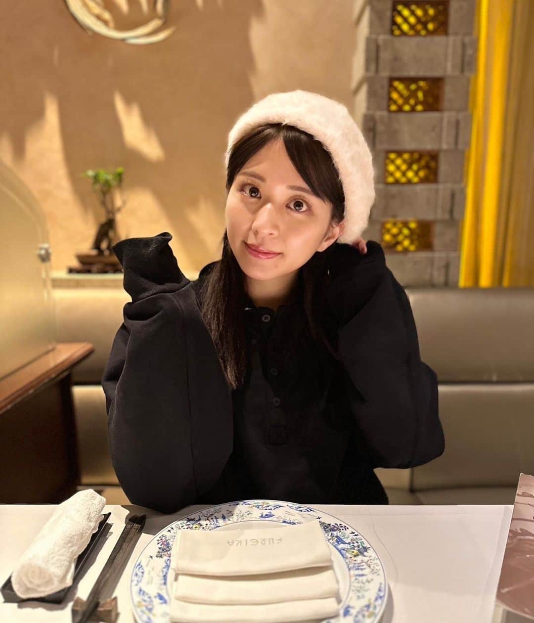 沖田愛加のインスタグラム：「中華をたらふく食べました🌸 明日から12月だね早い🥹🩵」