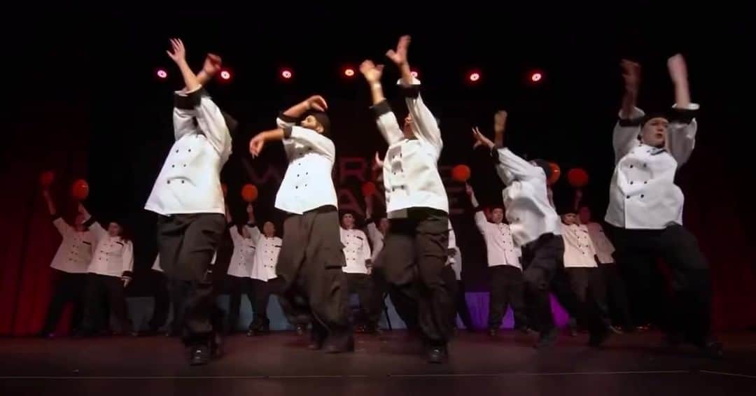 World of Danceのインスタグラム：「@barriodancefactory were cooking it up on stage 🍳🧑‍🍳  #worldofdance #wod #wodchi23」