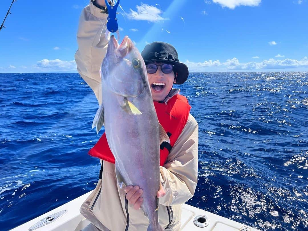 中川大志さんのインスタグラム写真 - (中川大志Instagram)「・ やっぱ最高やん☺️ ハワイやん🤙  1月２日よる9時 「中川大志の地球アドベンチャー 地上の楽園ハワイ 星空を旅した海の民を追え！」  #bstbs」11月30日 22時38分 - taishi_nakagawa_official