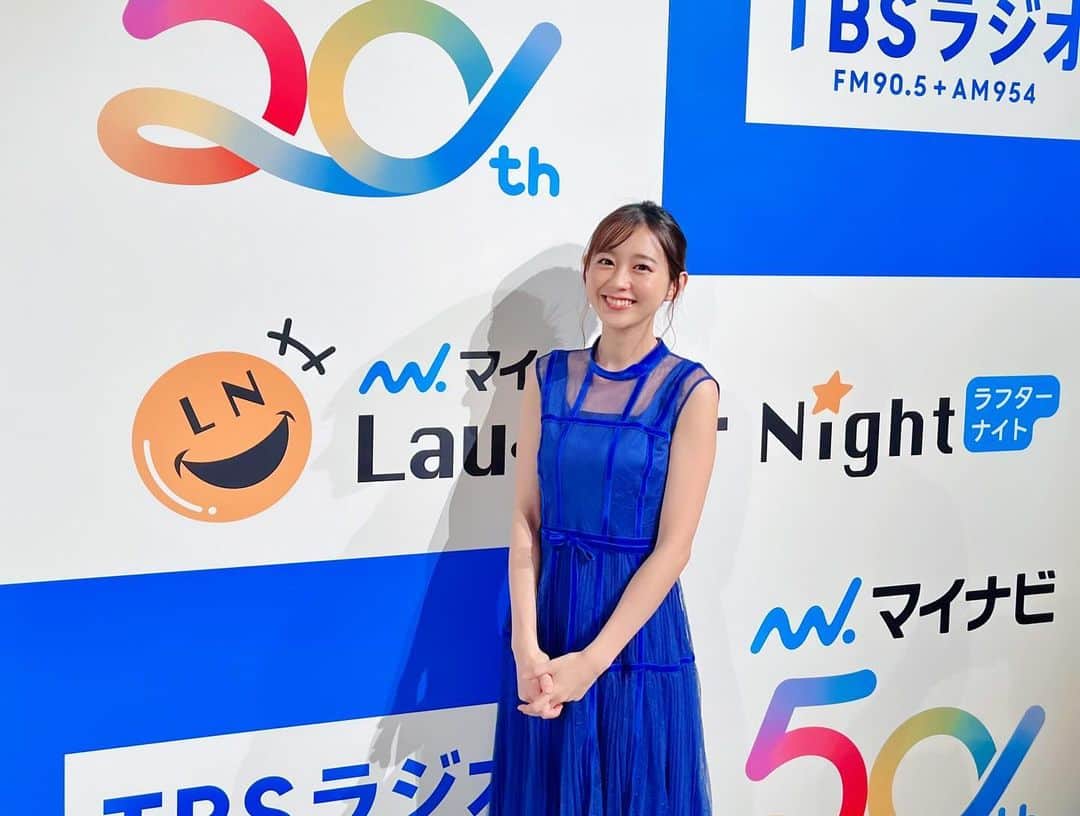 若林有子さんのインスタグラム写真 - (若林有子Instagram)「先日、マイナビラフターナイト第9回チャンピオンライブがありました！  光栄なことに、南海キャンディーズの山里さんとMCを務めるのももう4回目…！ 毎月のライブを勝ち上がってきた実力者が揃い、今回も大盛り上がりのライブとなりました😁👏  そして、今回のチャンピオンライブをもちまして、今月でラフターナイトを卒業することとなりました🌸 入社2年目になりたての頃からお世話になっていたラフターナイト。 地味に、歴代最長で担当していたようです。びっくり！  新人の頃からたくさん助けてもらった芸人の皆さんやスタッフの皆さんには感謝しかありません。伸び伸びと楽しみながらお仕事ができるすごくアットホームな現場でした🥳  何より、この3年半でたくさんの芸人さんに出会って、笑って、大好きになりました。 ご一緒していた皆さんのこと、変わらず応援し続けます📣  そして、ライブに来てくださった皆さん、番組を聞いてくださっていた皆さんも本当にありがとうございました！！  後任は同じ大阪出身の1年目、御手洗アナ！ 引き続きよろしくお願いいたします😊  #ラフターナイト」11月30日 23時17分 - wakabayashiyuko_